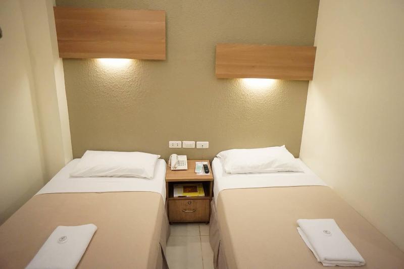 The Center Suites Cebu Zewnętrze zdjęcie