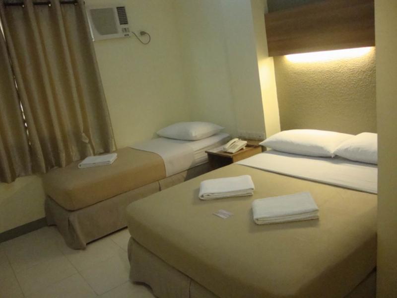 The Center Suites Cebu Zewnętrze zdjęcie
