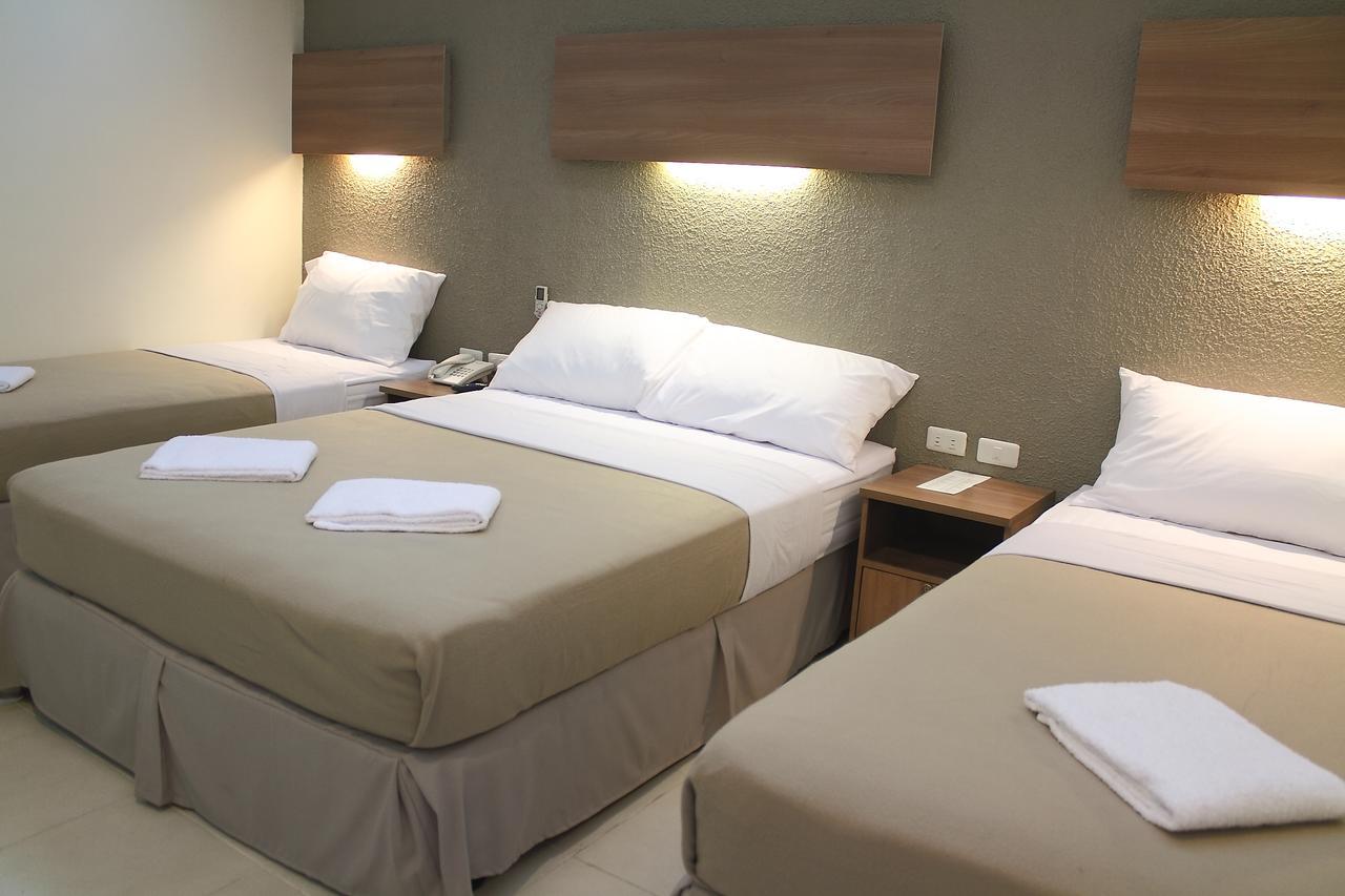 The Center Suites Cebu Zewnętrze zdjęcie