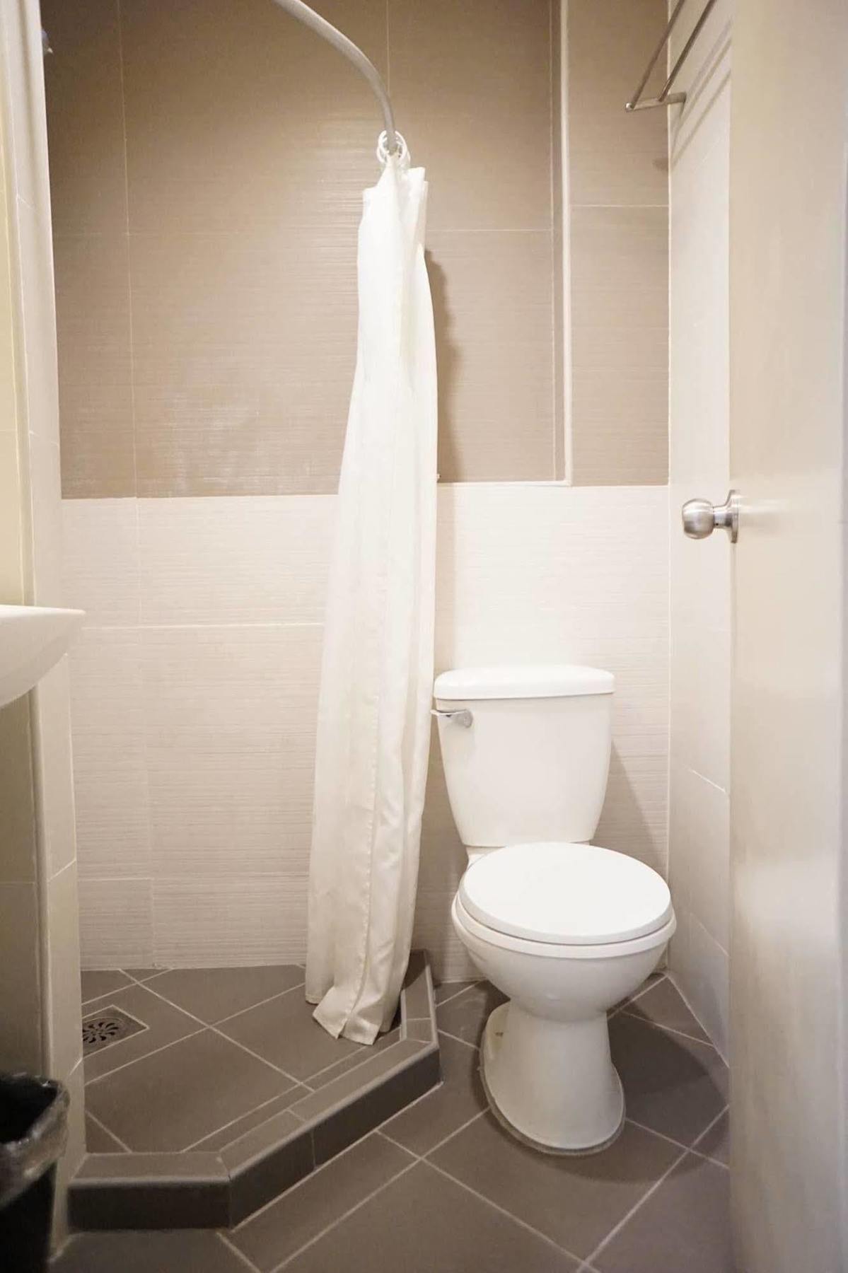 The Center Suites Cebu Zewnętrze zdjęcie